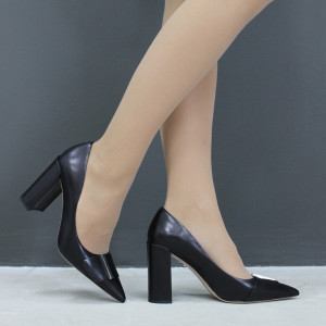 Туфли на каблуке 8260