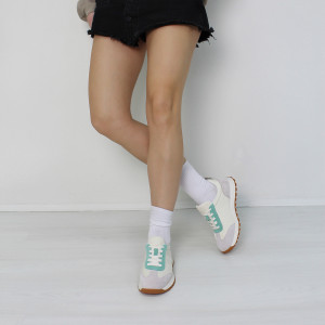 Кроссовки 9010