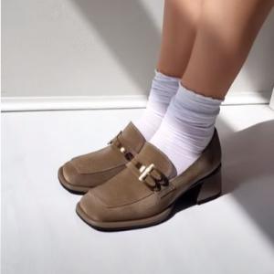 Туфли на каблуке 9086