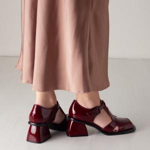 Туфли на каблуке 9449