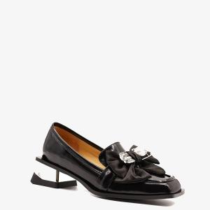 Туфли на каблуке 8858