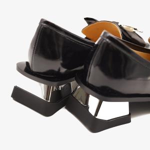 Туфли на каблуке 8858