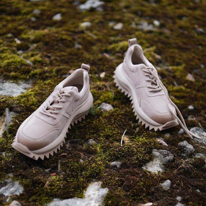 Кроссовки 10895